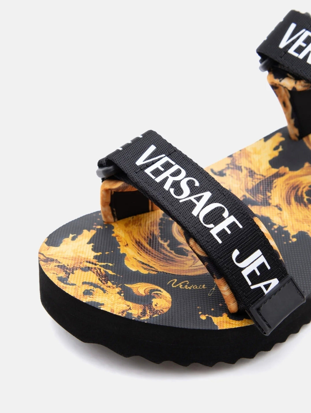 Versace jeans couture size 35-41