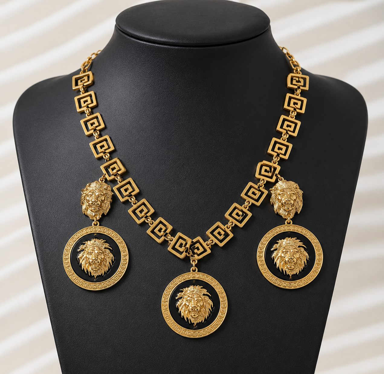 Royal Lion Medallion Gold Necklace Set